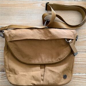 Lulu Crossbody Bag